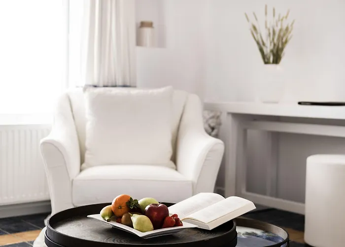 Hotel Lilium Santorini 5*