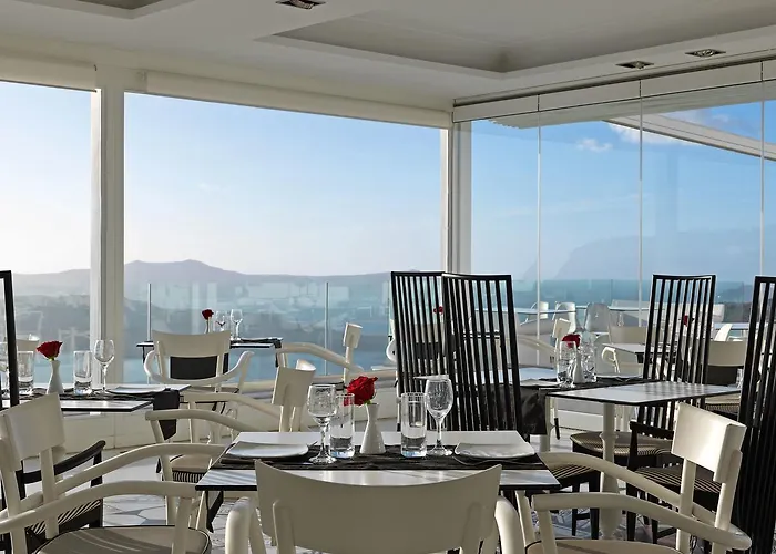 Lilium Santorini Hotel 5*