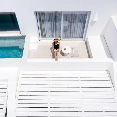 Otel Lilium Santorini 5*