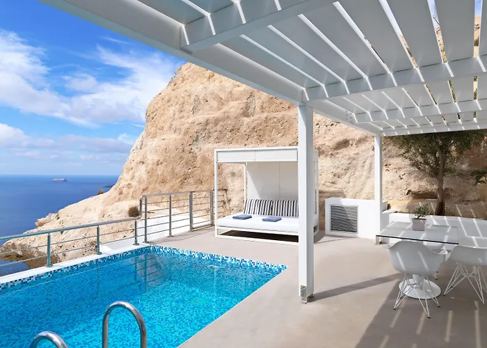 Lilium Santorini Hotel 5*