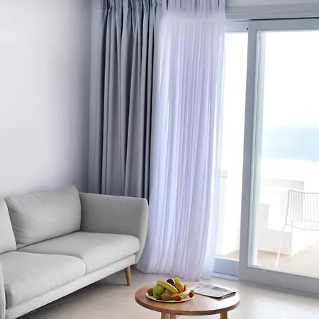 Lilium Santorini 5* Fira (Santorini)