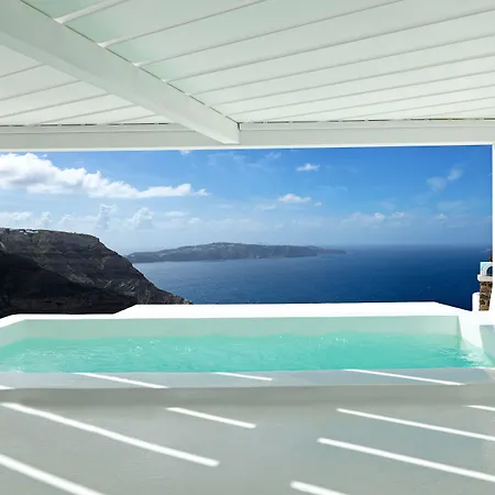 Lilium Santorini Hotel