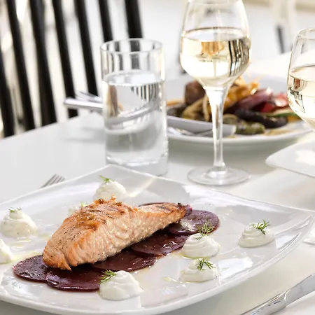 Hotel Lilium Santorini 5*