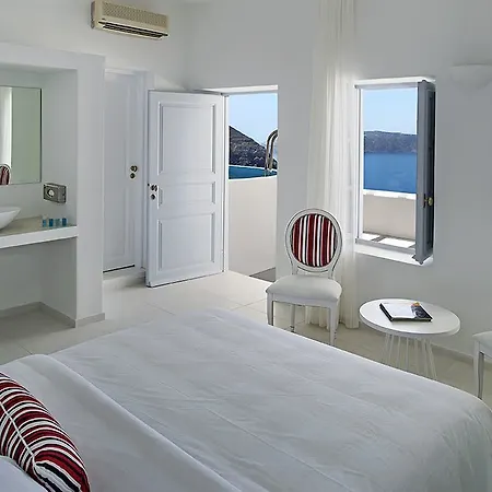 Lilium Santorini Hotel 5*