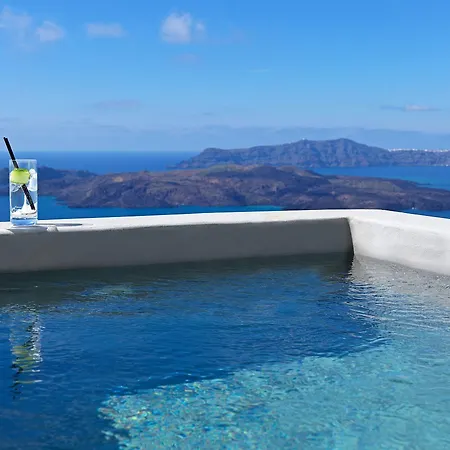 Lilium Santorini Hotel 5*