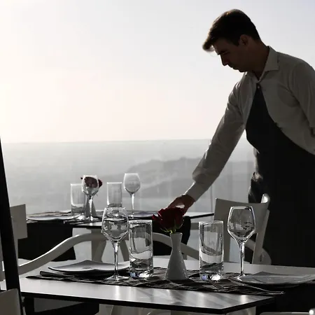 Lilium Santorini Hotel