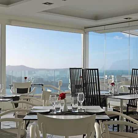 Lilium Santorini Hotel 5*