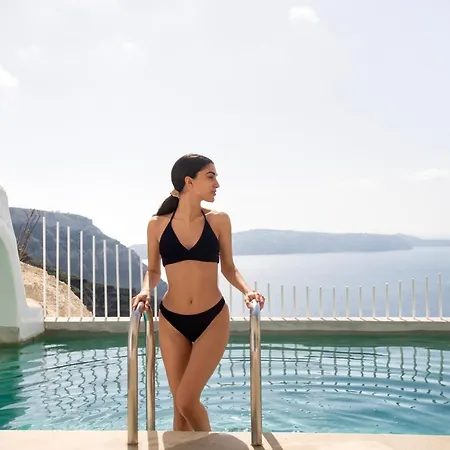 Lilium Santorini Hotel 5*