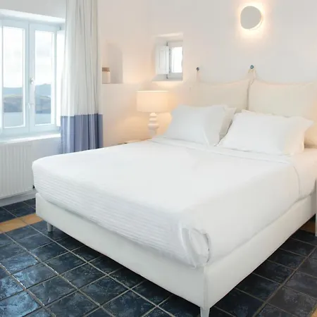Lilium Santorini 5* Fira (Santorini)
