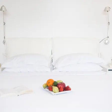 Lilium Santorini Hotel