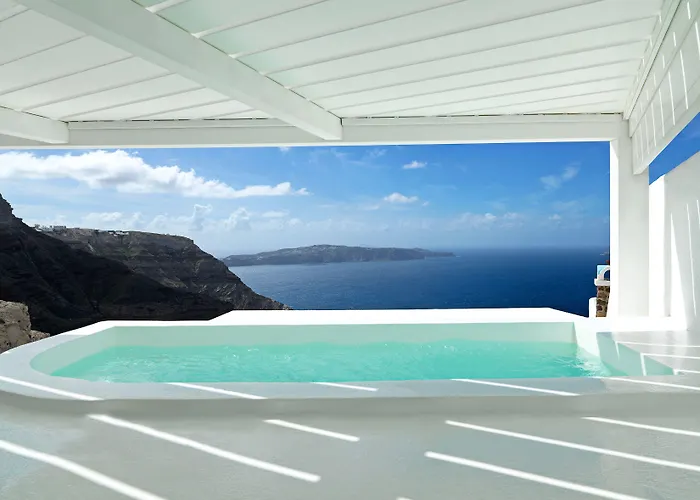 Lilium Santorini Hotel