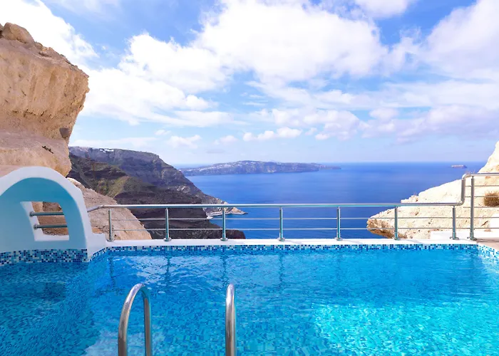 Lilium Santorini Hotel 5*