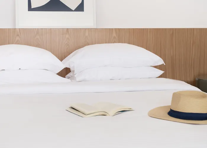 Hotel Lilium Santorini 5*