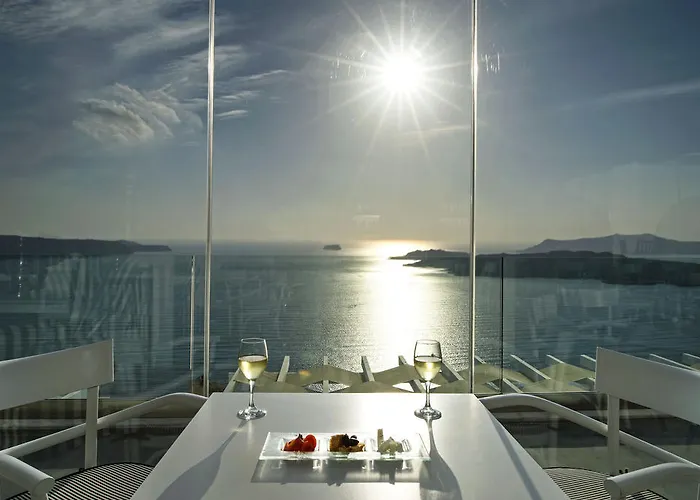 Hotel Lilium Santorini 5*