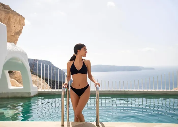 Lilium Santorini Hotel 5*