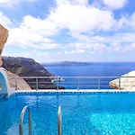Lilium Santorini Hotel 5*