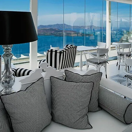 Lilium Santorini Hotel