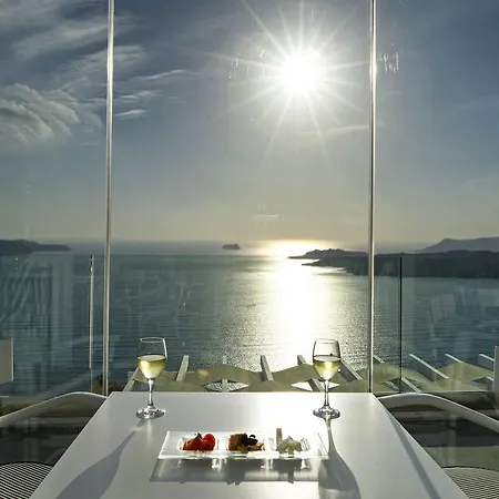 ホテル Lilium Santorini 5*