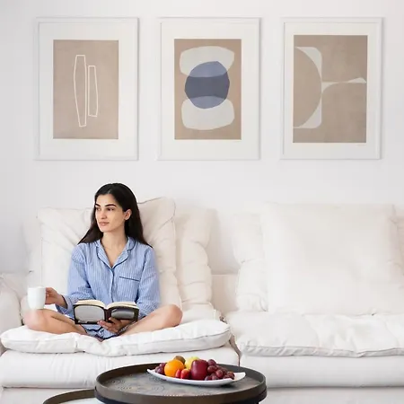 Lilium Santorini ثيرا