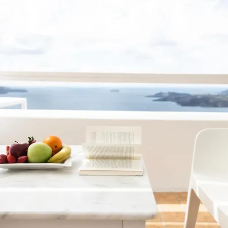 Lilium Santorini Hotel 5*