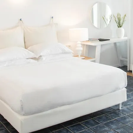 Hotel Lilium Santorini Firá