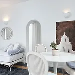 Lilium Santorini 酒店